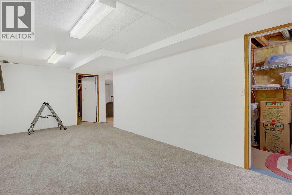 8935 105 Avenue - Image 27