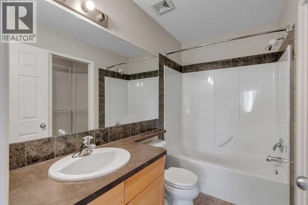 184 Everglen Way SW - 25