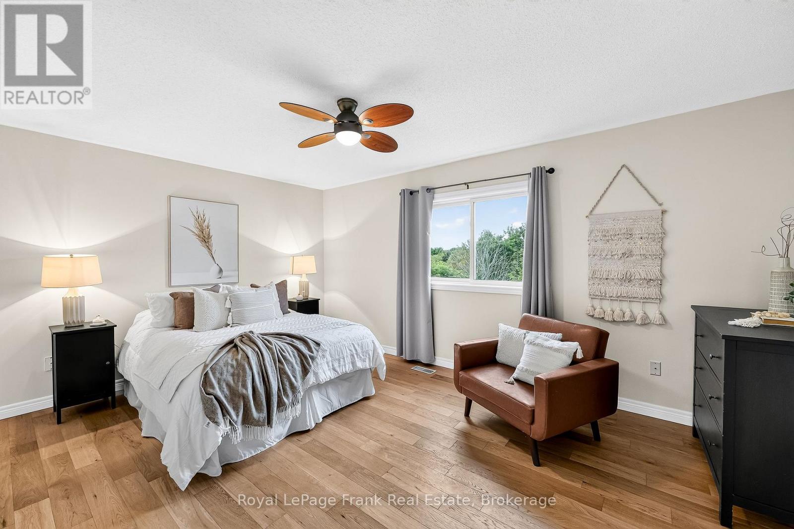 459 VICTORIA STREET - Image 22
