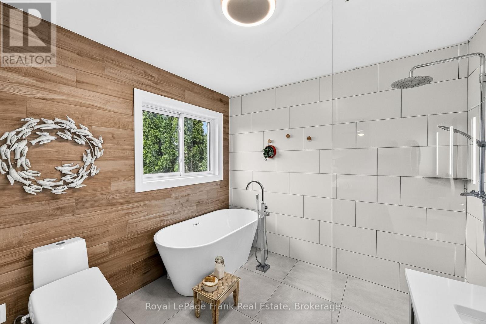 459 VICTORIA STREET - Image 25