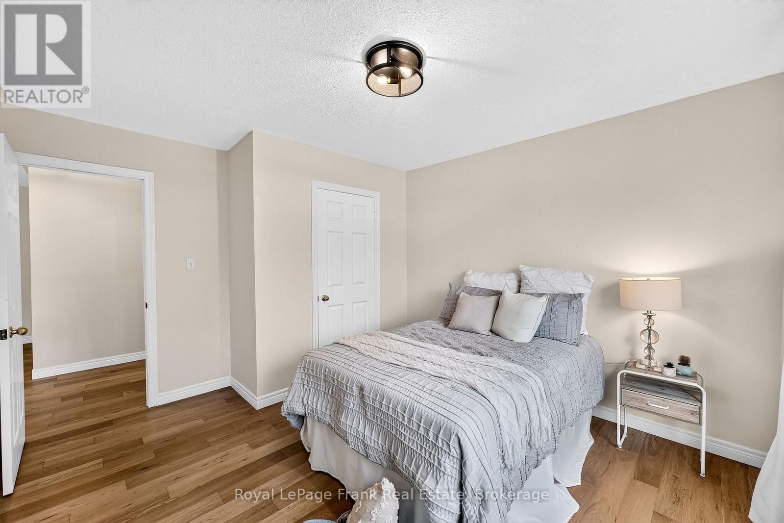 459 VICTORIA STREET - Image 28