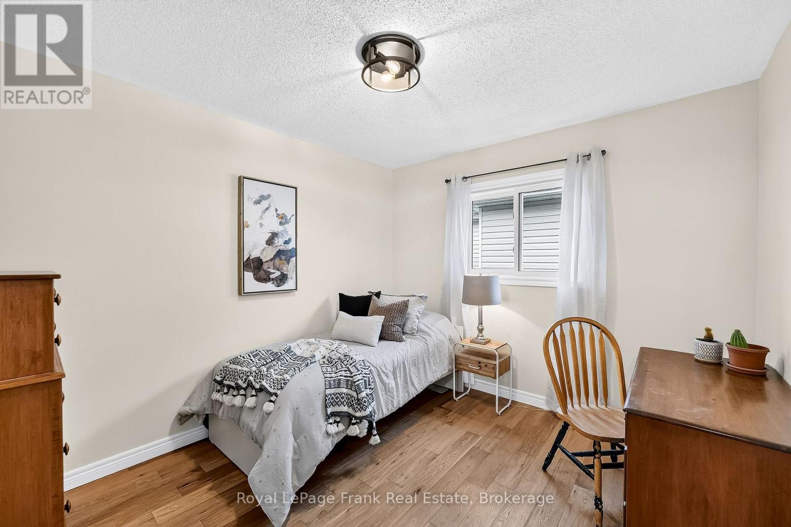 459 VICTORIA STREET - Image 29