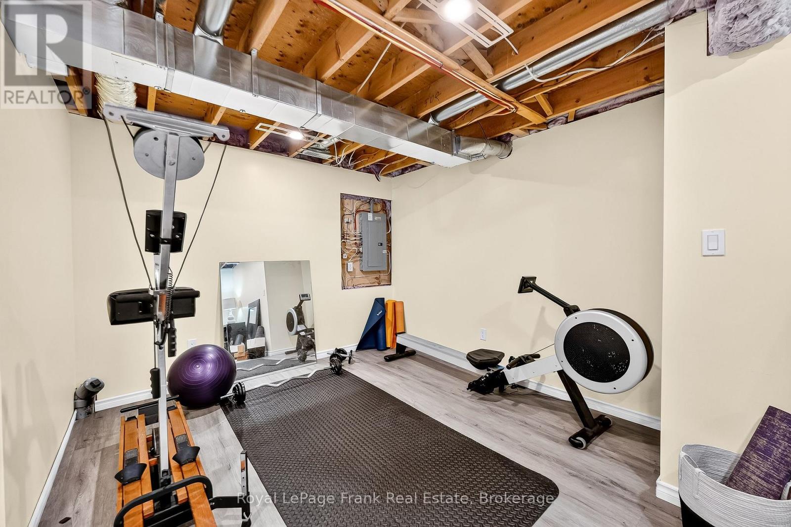459 VICTORIA STREET - Image 33