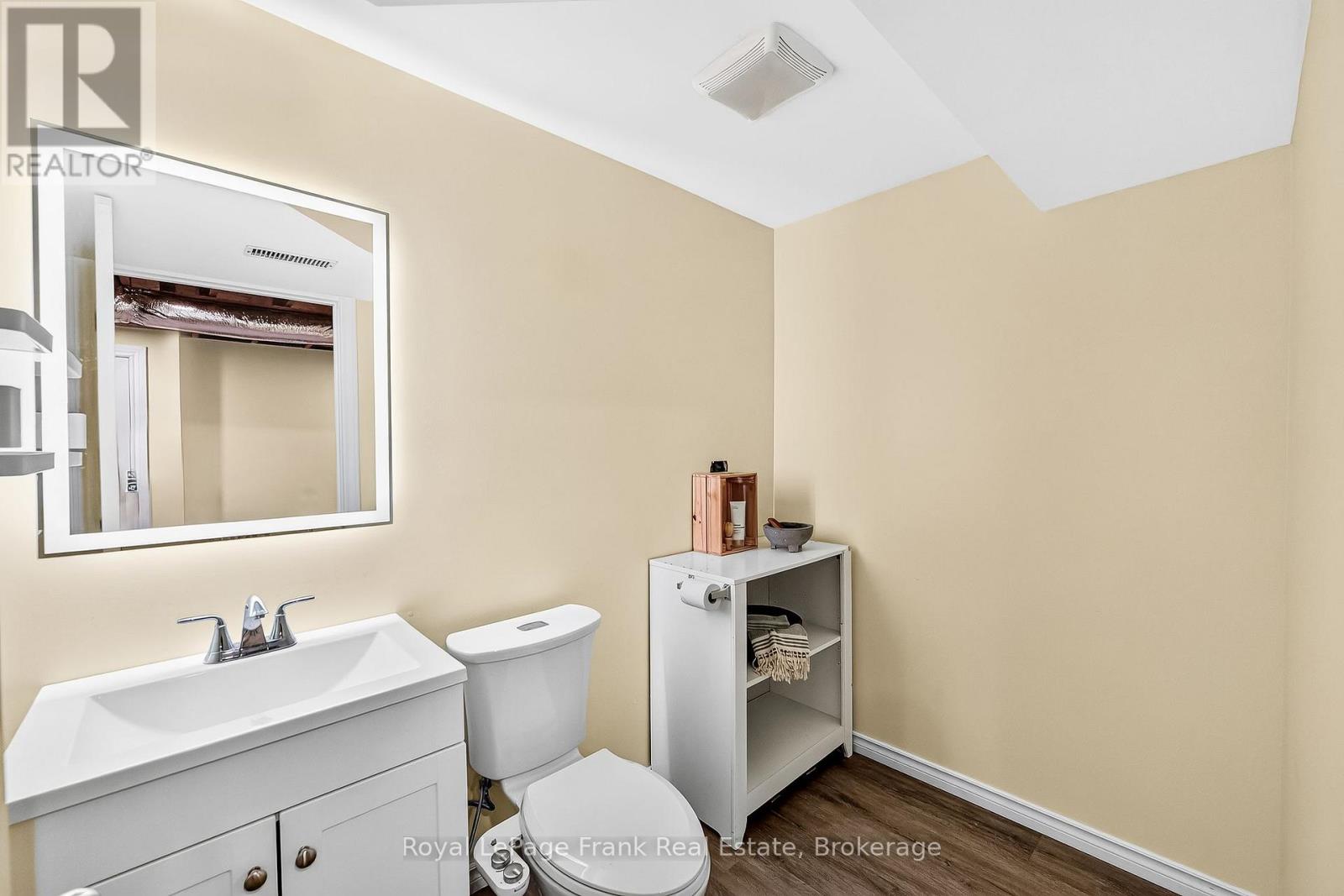 459 VICTORIA STREET - Image 38