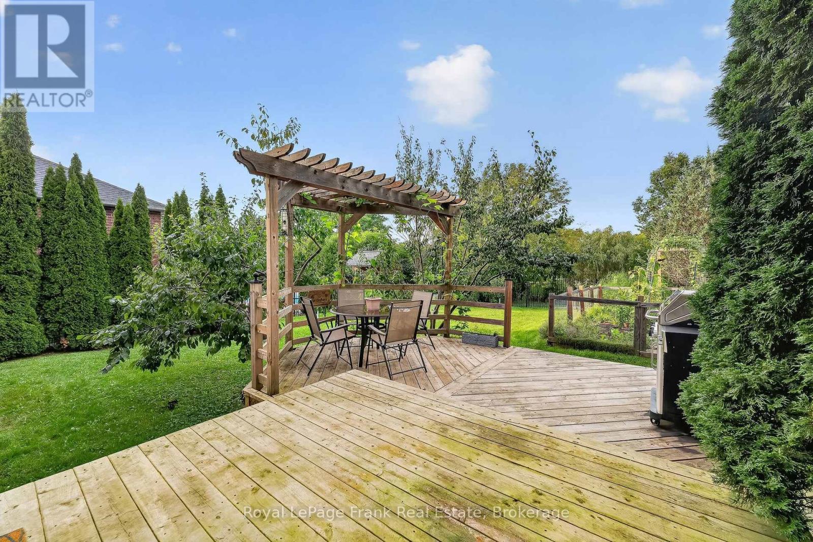 459 VICTORIA STREET - Image 39