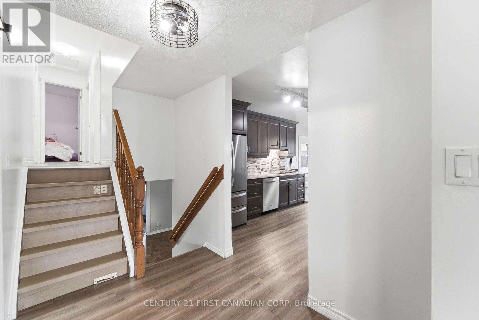 71 EDWARD STREET - 16