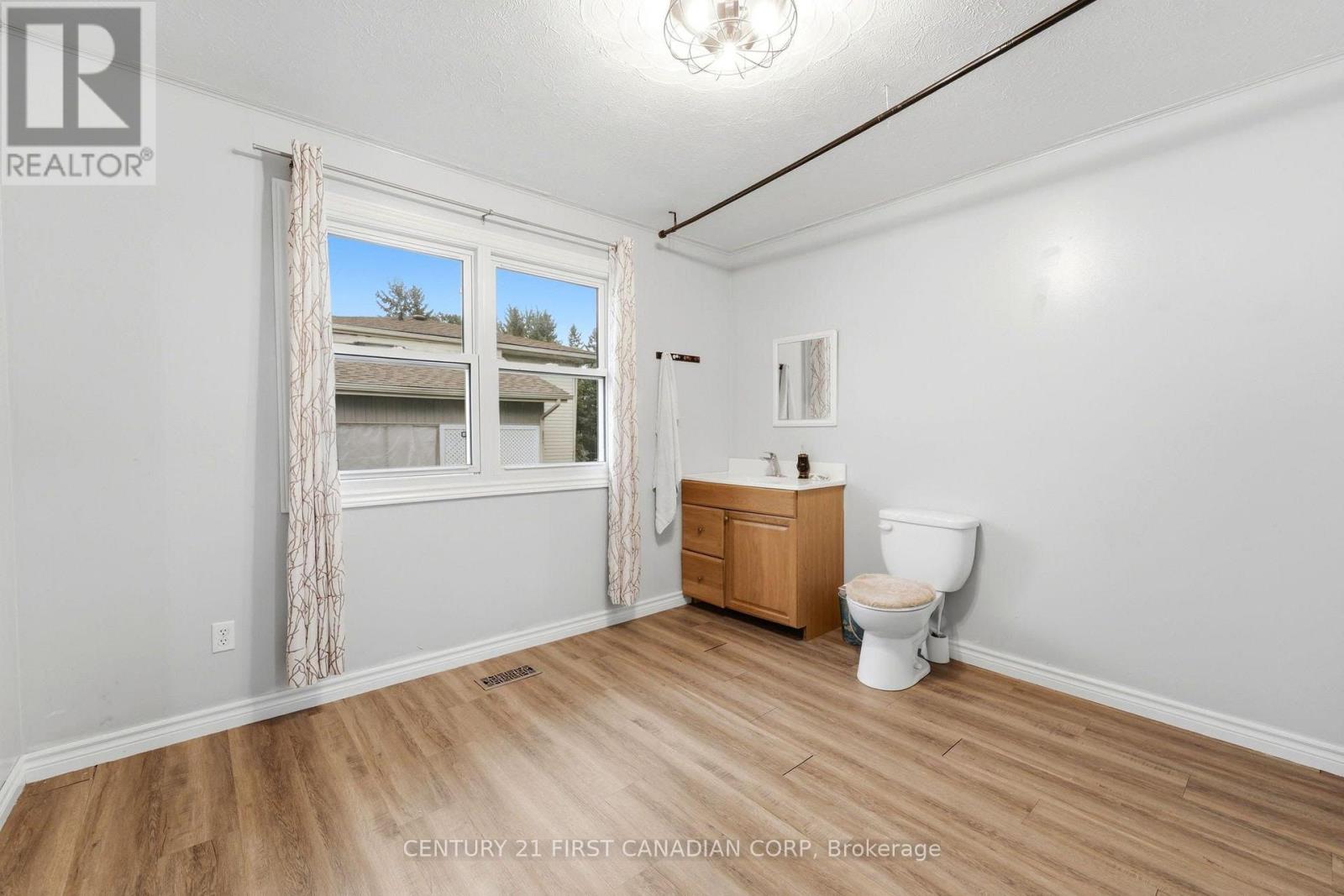 71 EDWARD STREET - 6