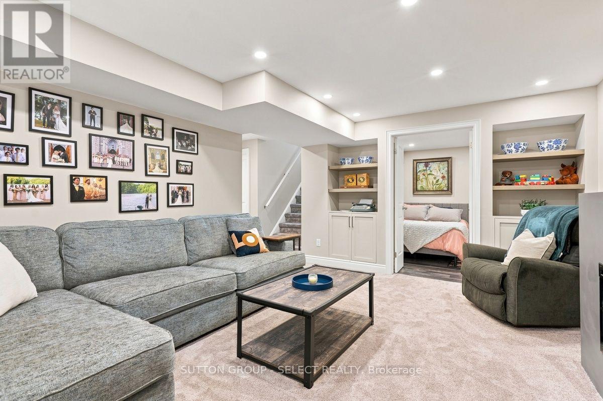1168 BAIRD STREET - Image 22