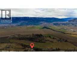 Bedroom - 327 97a Highway, Spallumcheen, BC V0E1B6 Photo 6