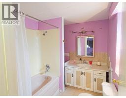 327 97a Highway, Spallumcheen, BC V0E1B6 Photo 26