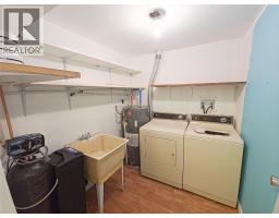327 97a Highway, Spallumcheen, BC V0E1B6 Photo 31