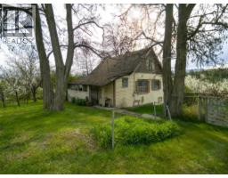 327 97a Highway, Spallumcheen, BC V0E1B6 Photo 48