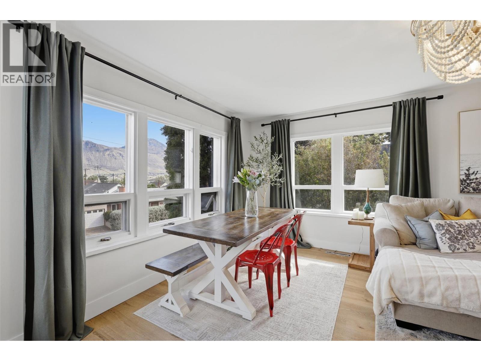 675 DOMINION Street - 9