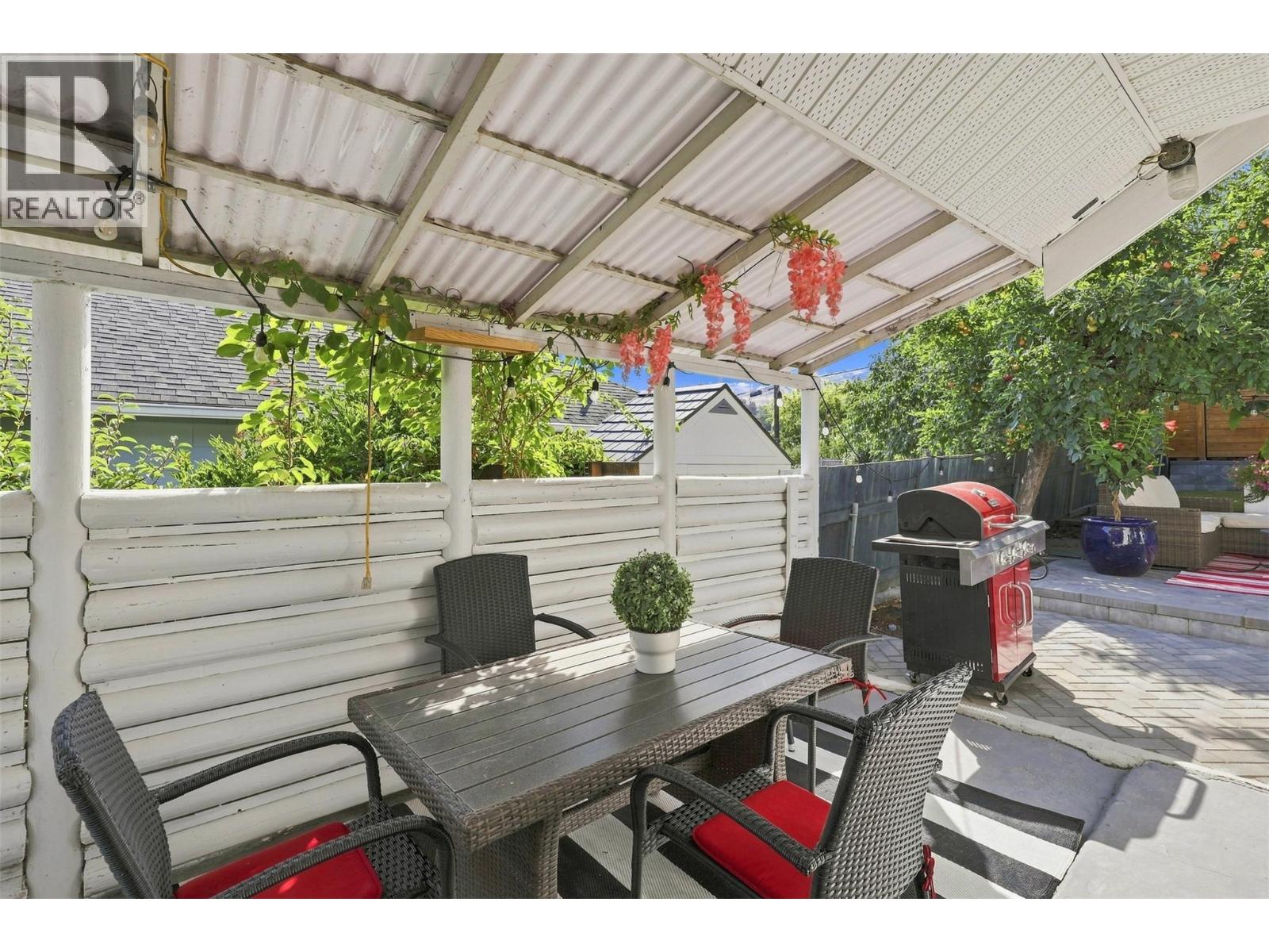 675 DOMINION Street - 28