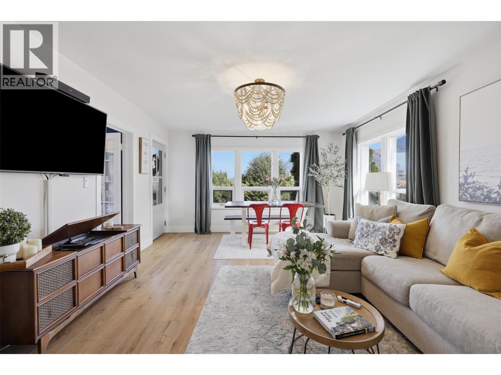 675 DOMINION Street - 11