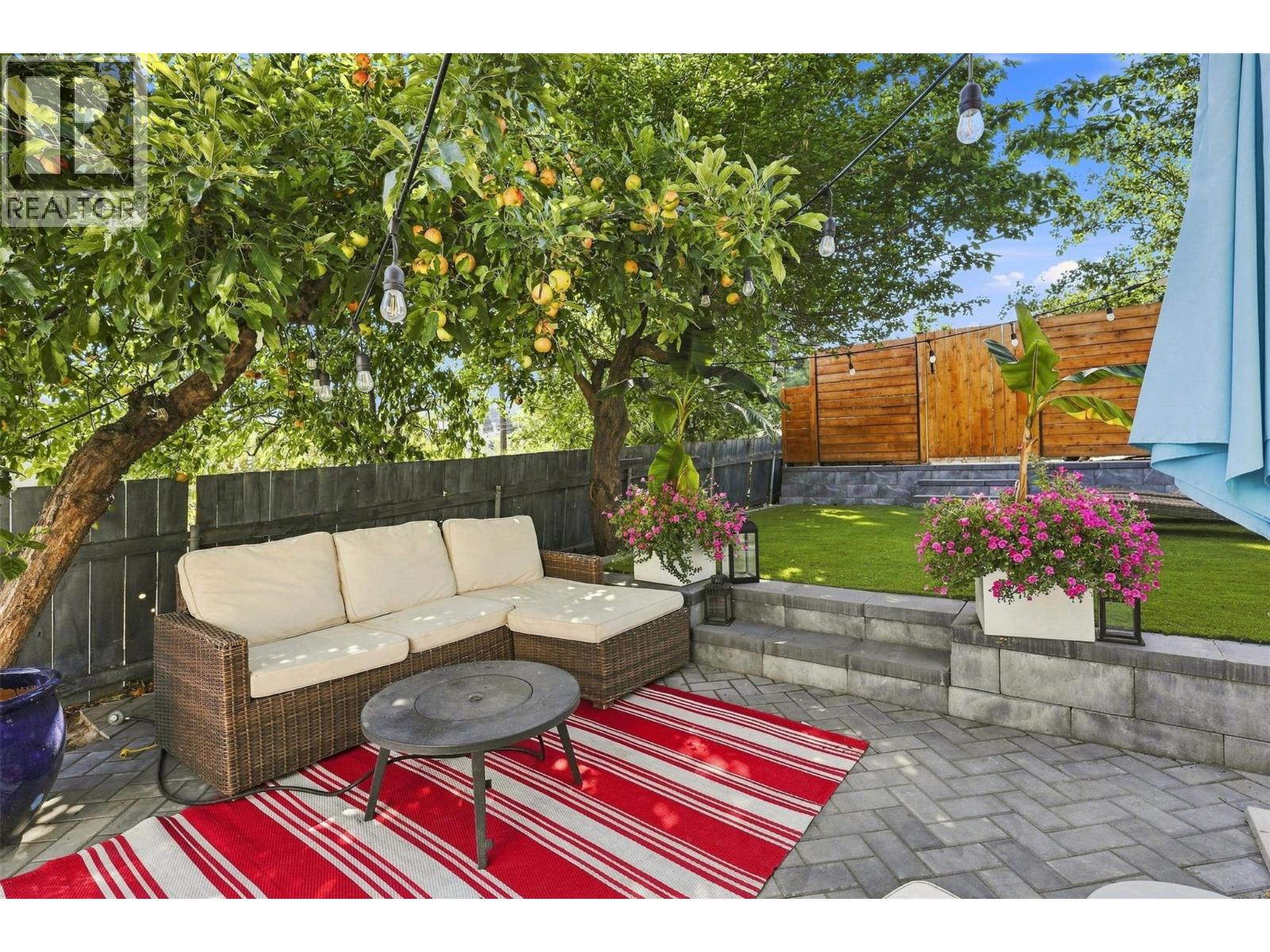 675 DOMINION Street - 33
