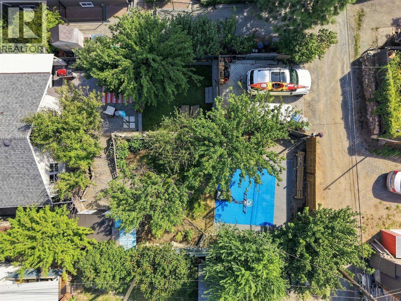 675 DOMINION Street - 55