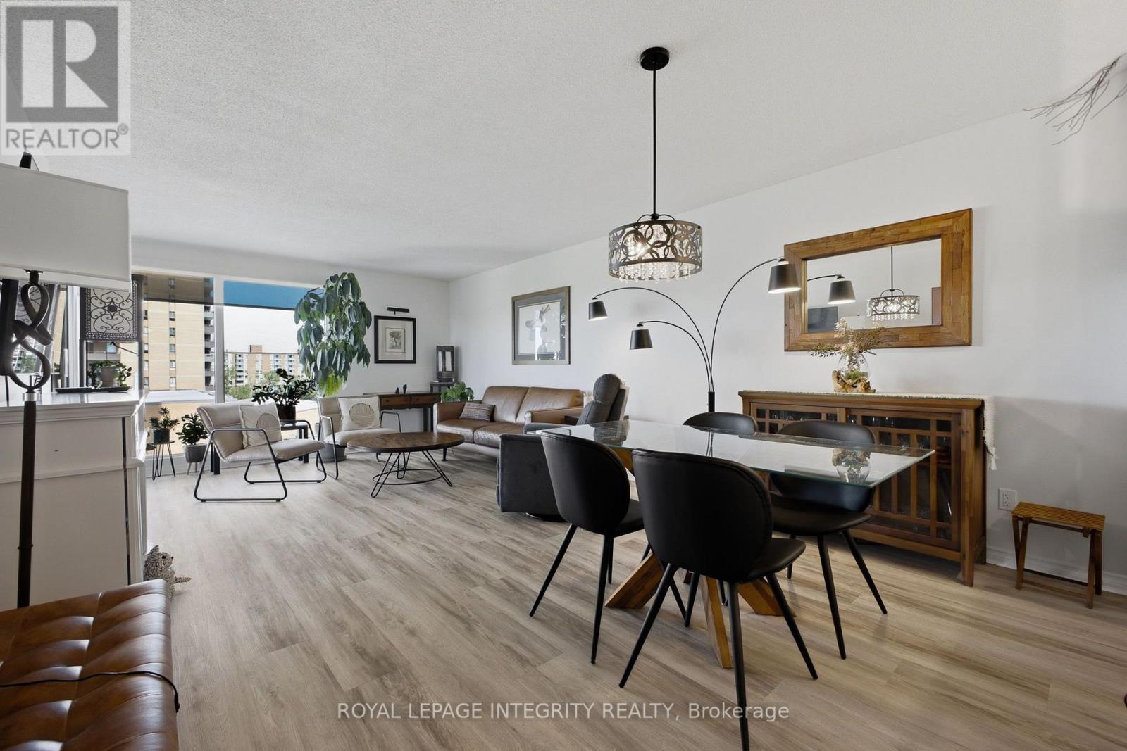 2 Bed, 2 Bath Apartment for Sale in Ottawa – 803 – 545 ST LAURENT BOULEVARD, Ottawa – MLS# X13746070 - Image 10