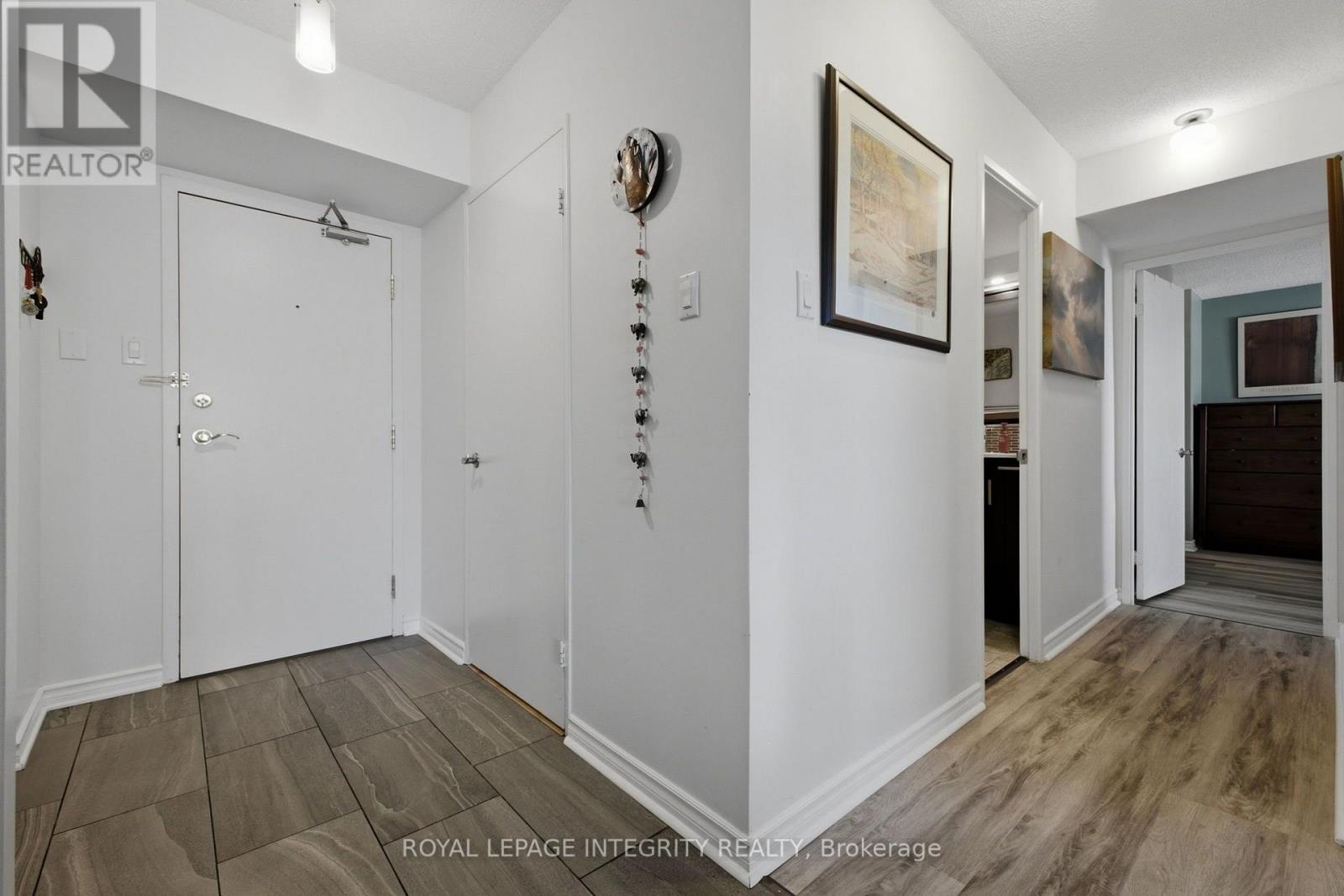 2 Bed, 2 Bath Apartment for Sale in Ottawa – 803 – 545 ST LAURENT BOULEVARD, Ottawa – MLS# X13746070 - Image 20
