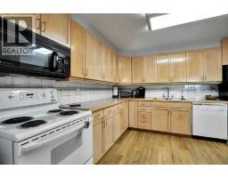 416, 723 57 Avenue SW - photo 12