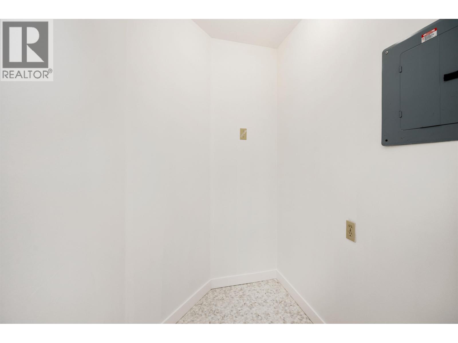 105 3088 FLINT STREET, Port Coquitlam