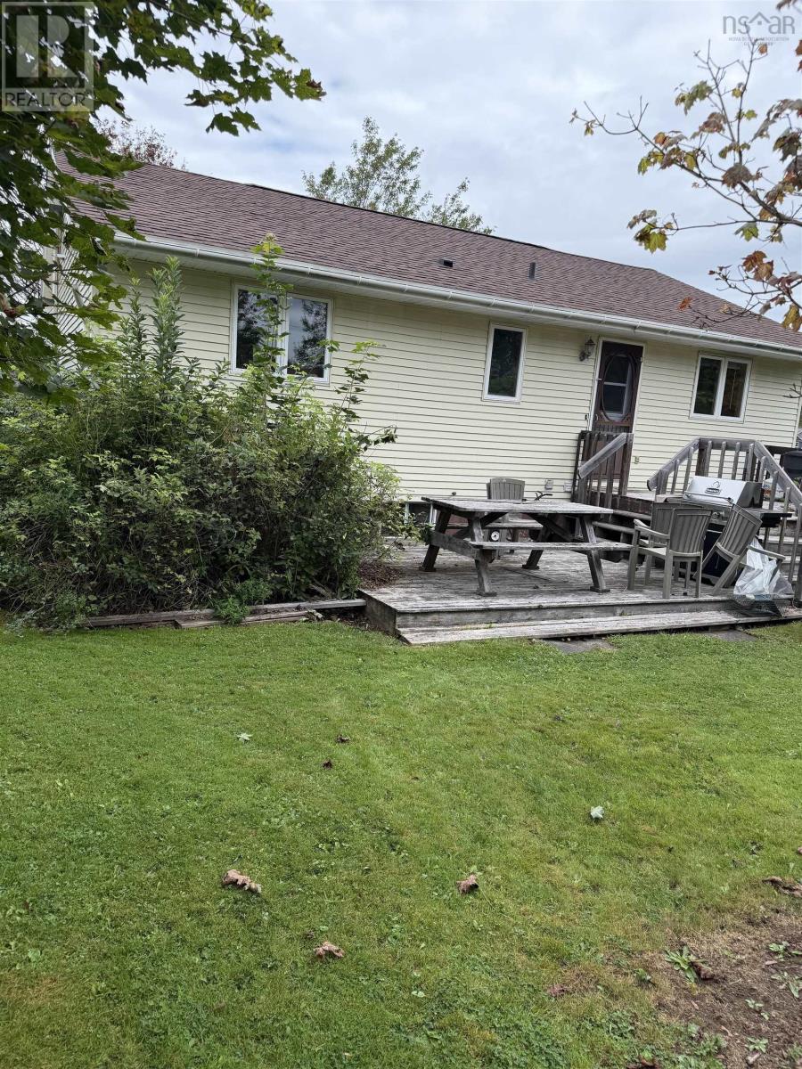 7 Viewville B2G 1E1, Antigonish, Nova Scotia, B2G1E1, Antigonish, Nova Scotia — photo 4 of 5
