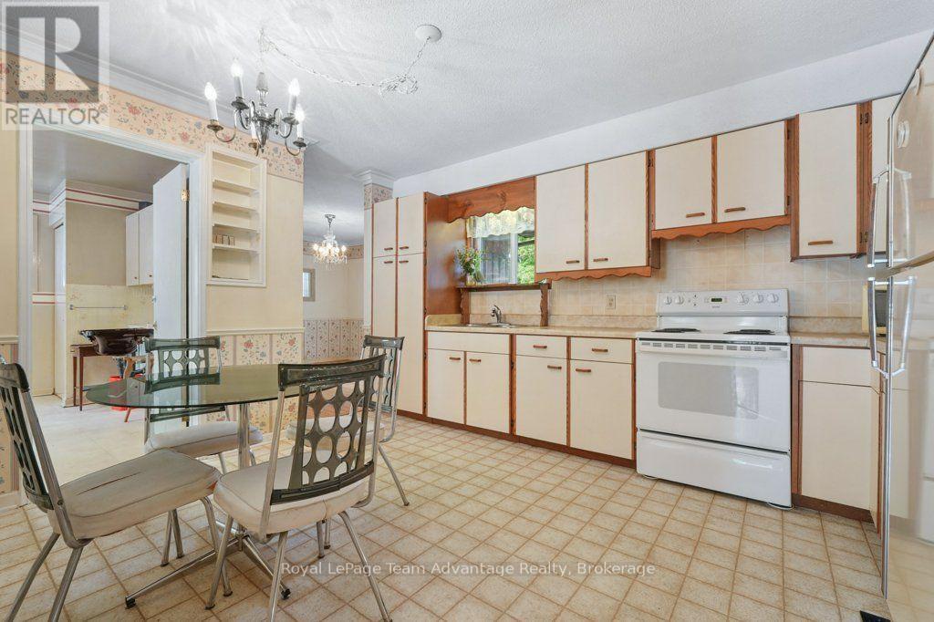 30A FOREST STREET - 12