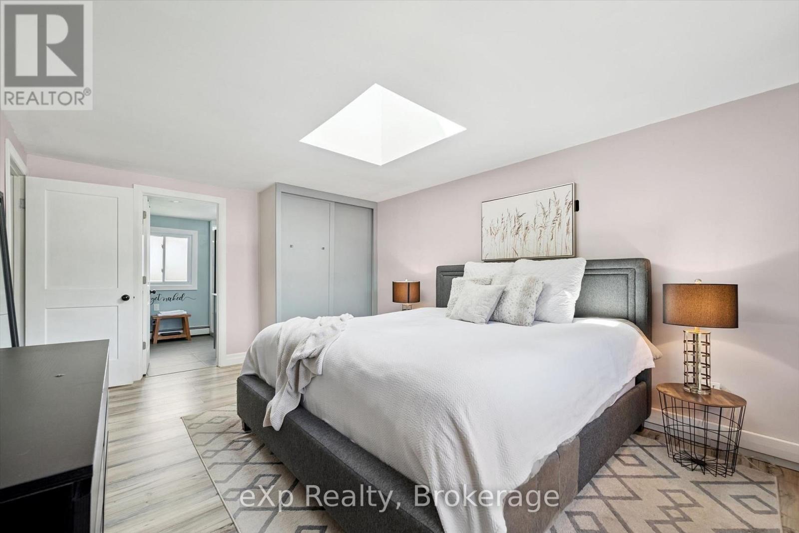 17 CARMINE PLACE - 27