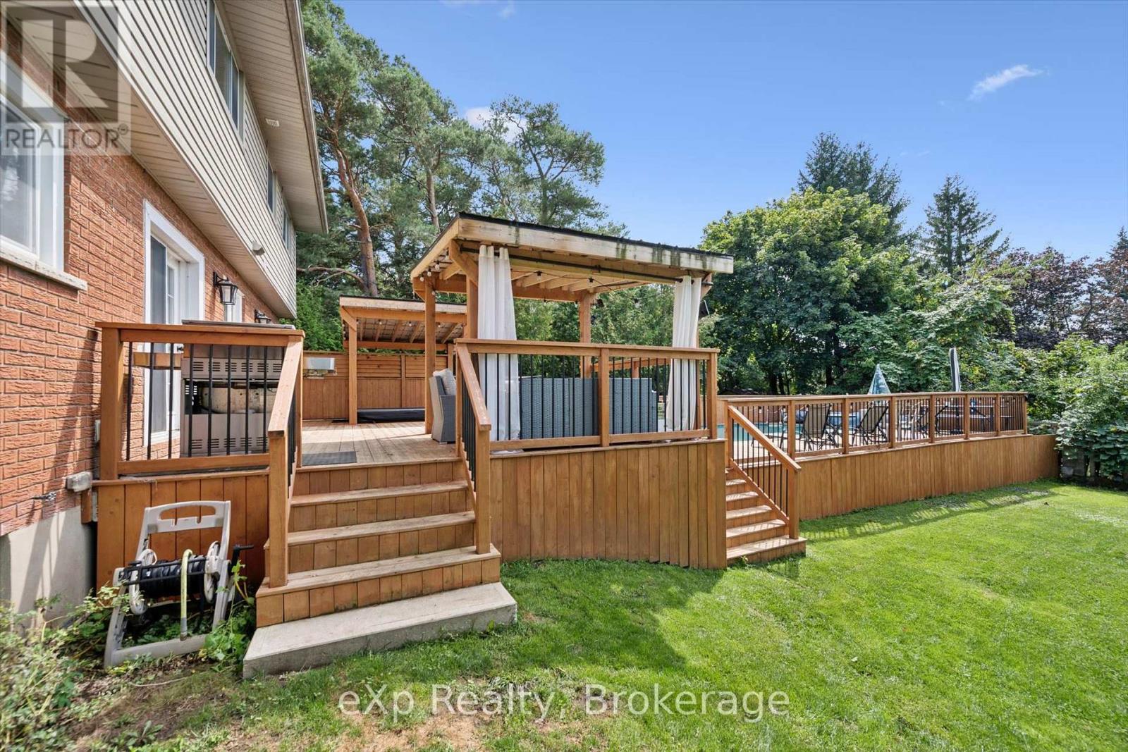 17 CARMINE PLACE - 34