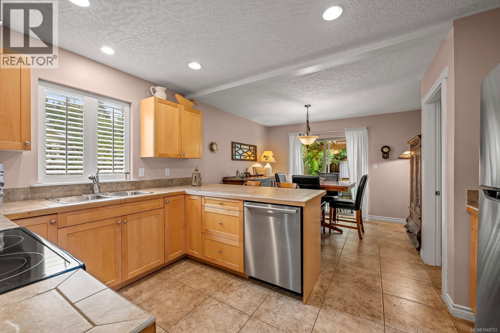 #A 1390 Robert Lang Dr - 22