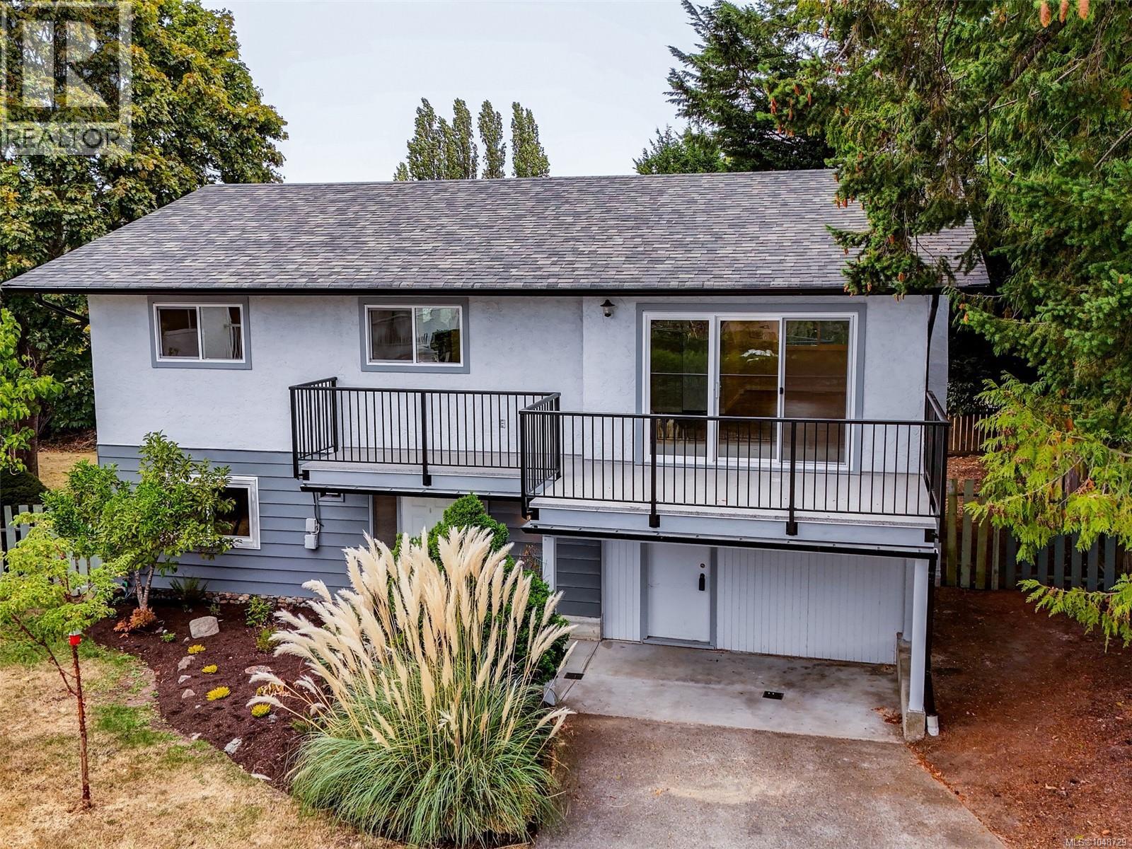  4468 Fairmont Place, Saanich
