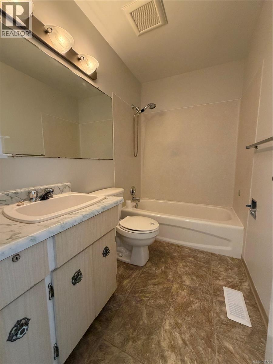  4468 Fairmont Place, Saanich