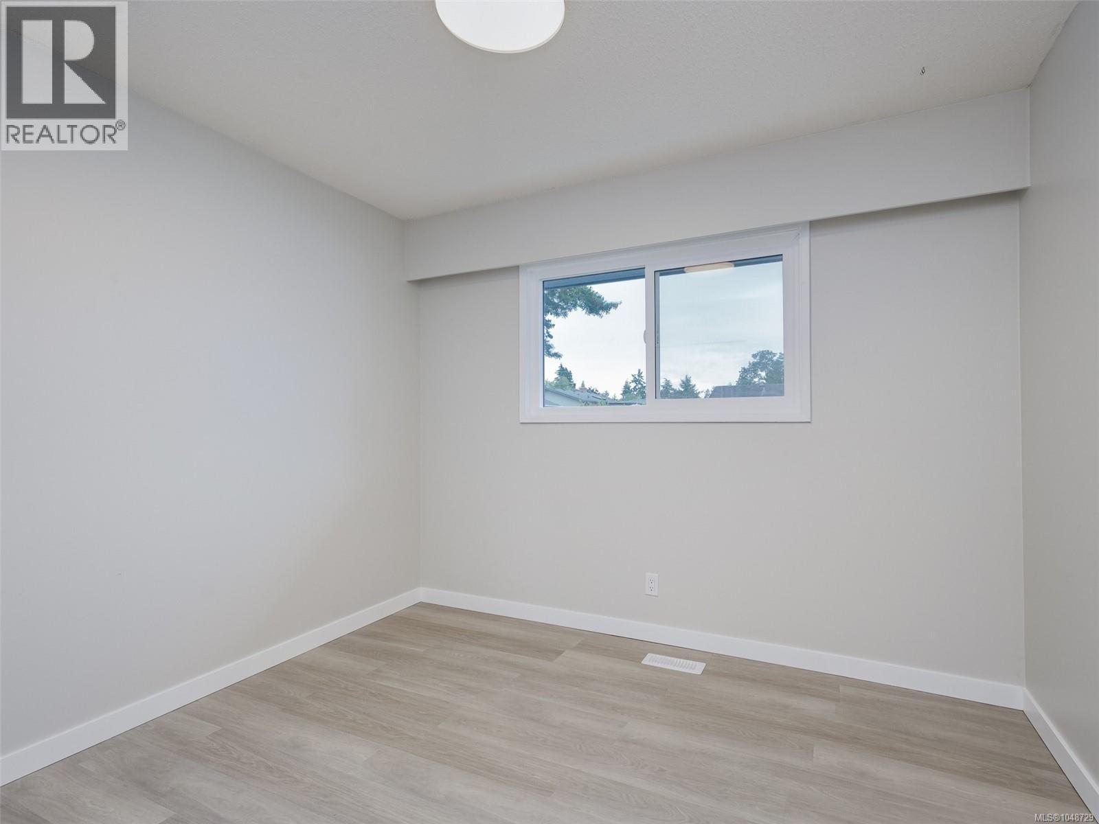  4468 Fairmont Place, Saanich