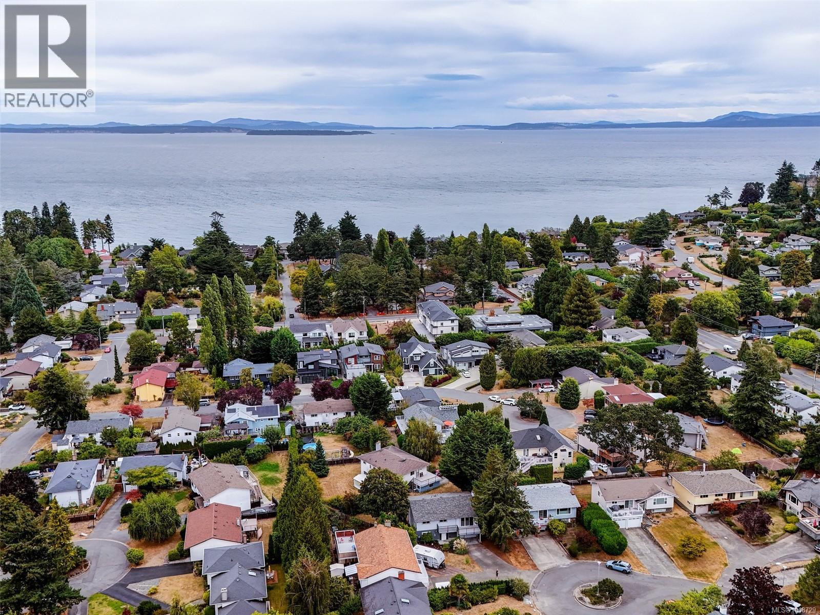  4468 Fairmont Place, Saanich
