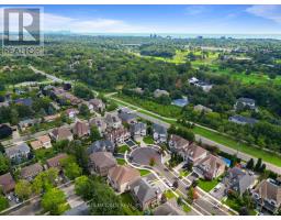 950 Fredonia Drive, Mississauga, ON L5C2W4 Photo 50