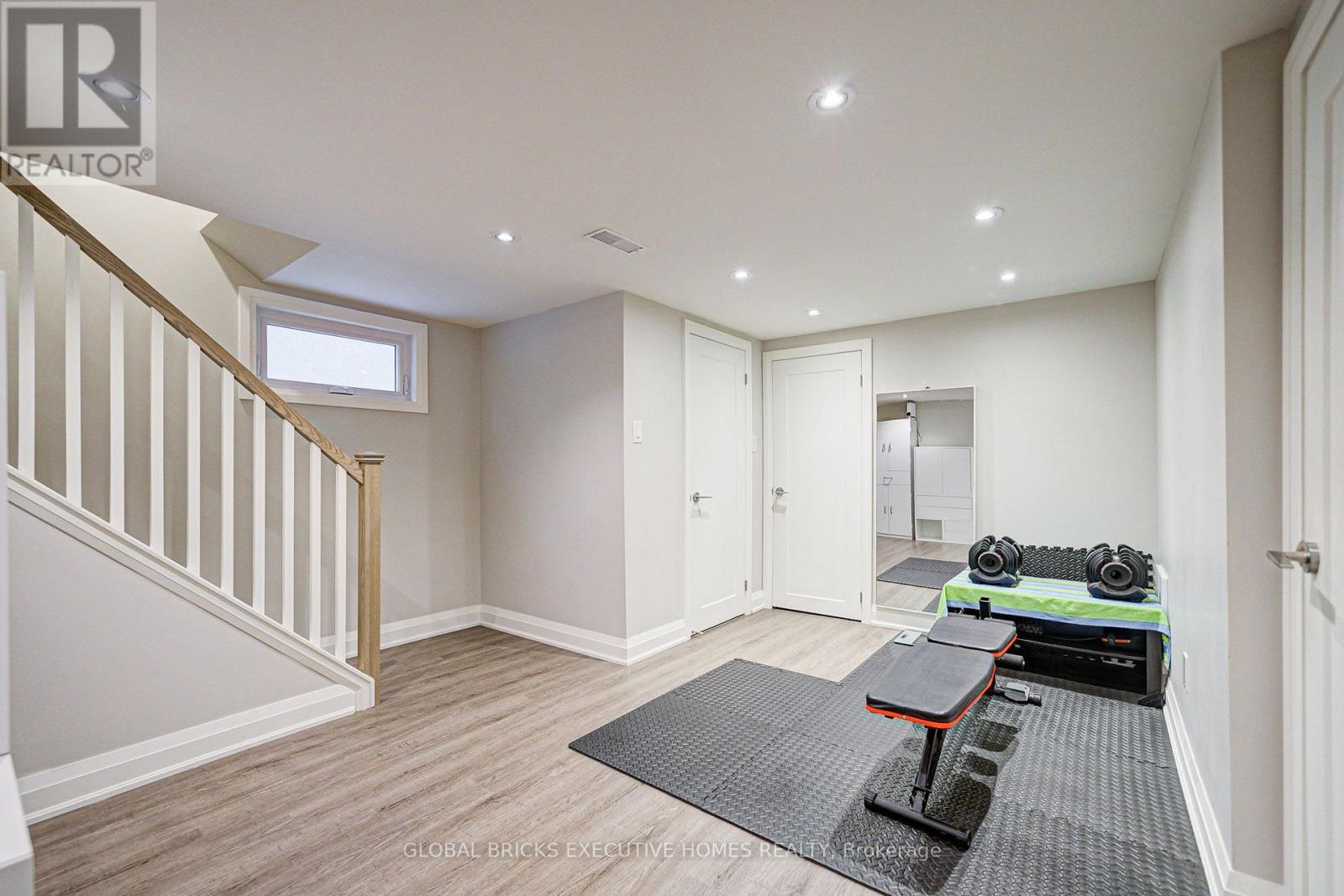 6 CARDIGAN ROAD - 17