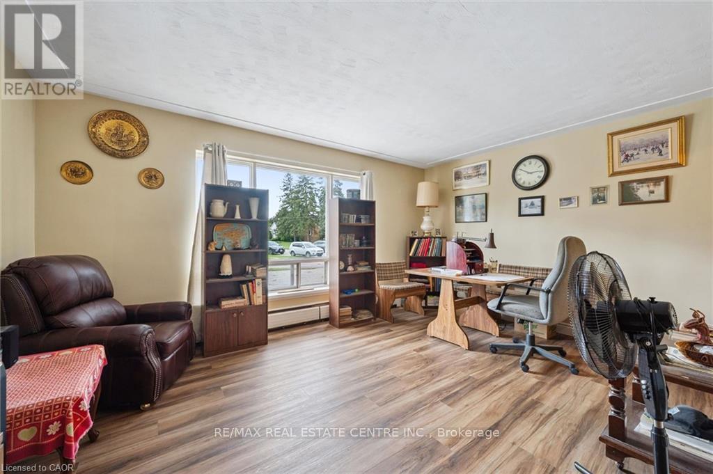 25 WALTON AVENUE - 10