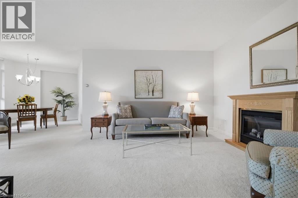 #401 5250 LAKESHORE Road, Burlington, Ontario, L7L5L2, Burlington, Ontario — photo 4 of 5