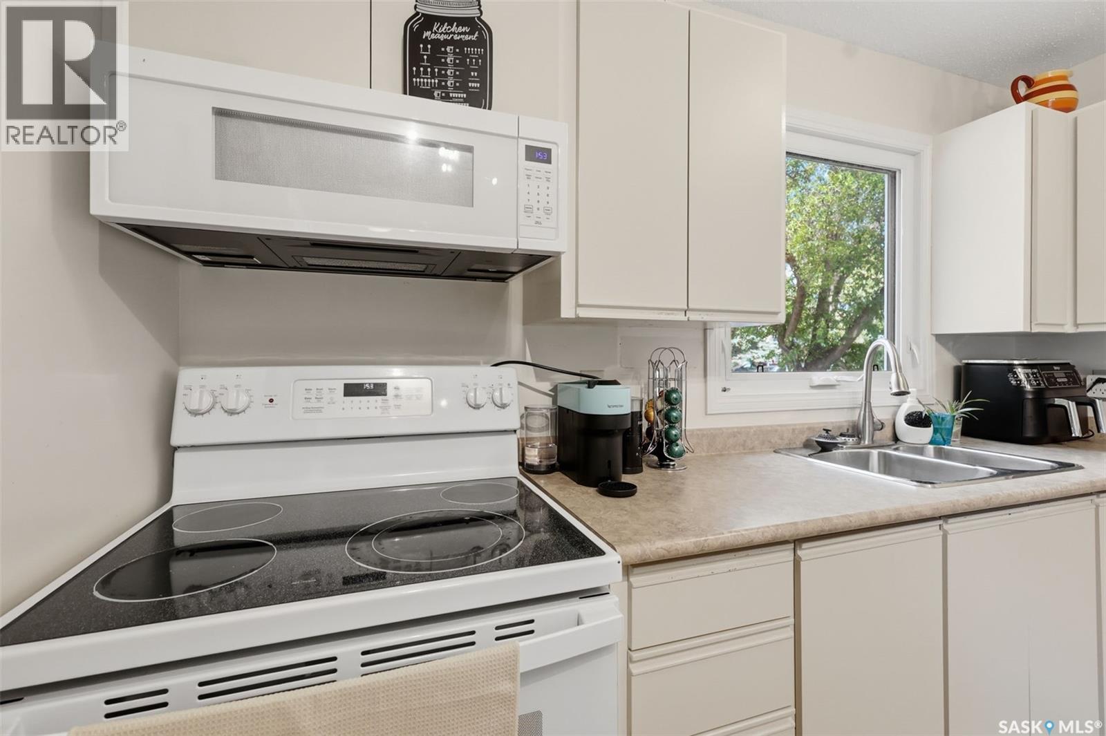 254 McMaster CRESCENT - 7