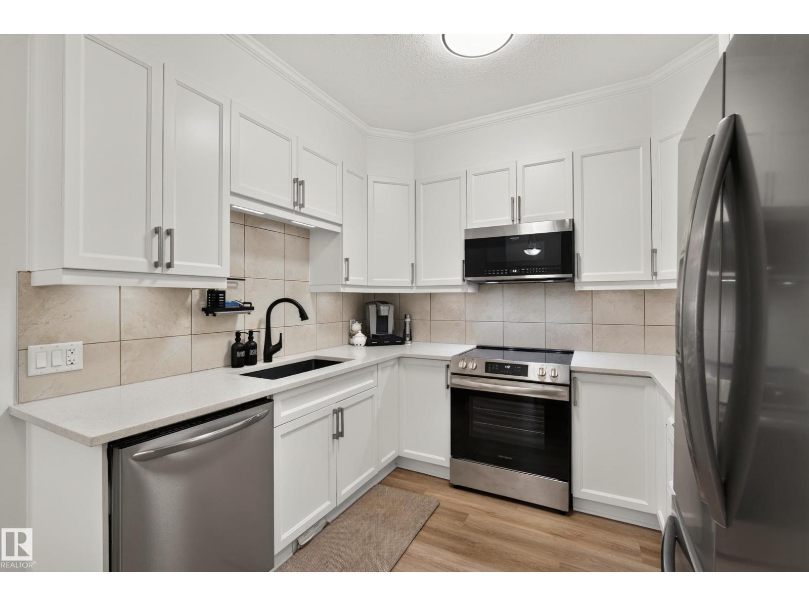 #9 175 MCCONACHIE DR NW - 19