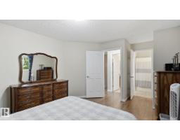 8230 71 St Nw, Edmonton, AB T6B1X2 Photo 21