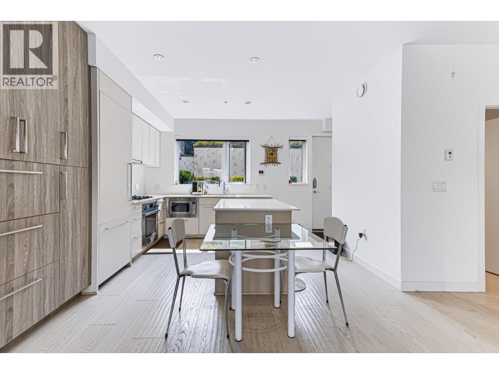 #2 589 KING EDWARD Avenue, Vancouver, British Columbia, V5Z2C4, Vancouver, British Columbia — photo 5 of 5