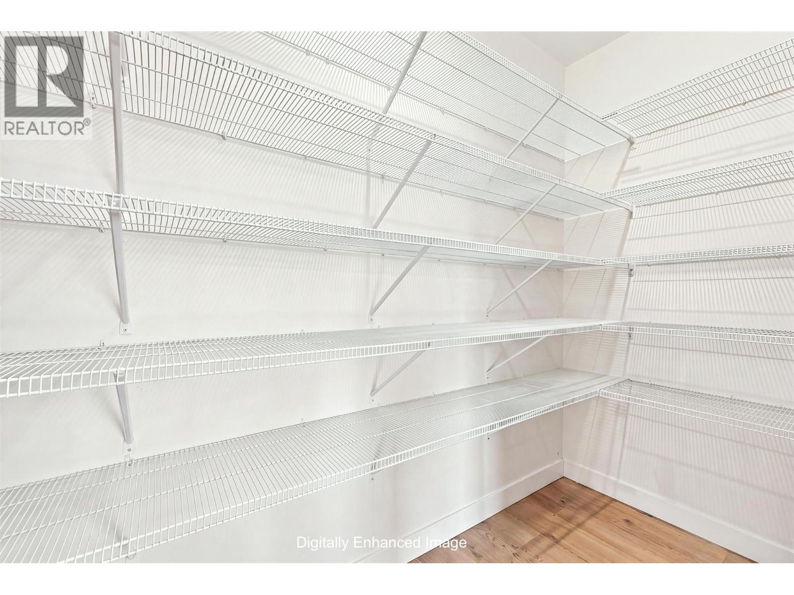 2486 HIGHLANDS Drive - 35