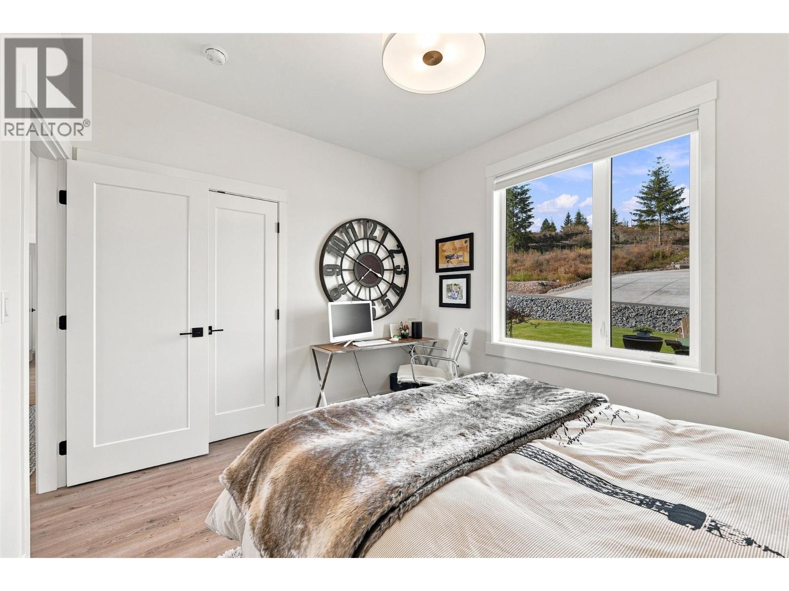 2486 HIGHLANDS Drive - Image 60