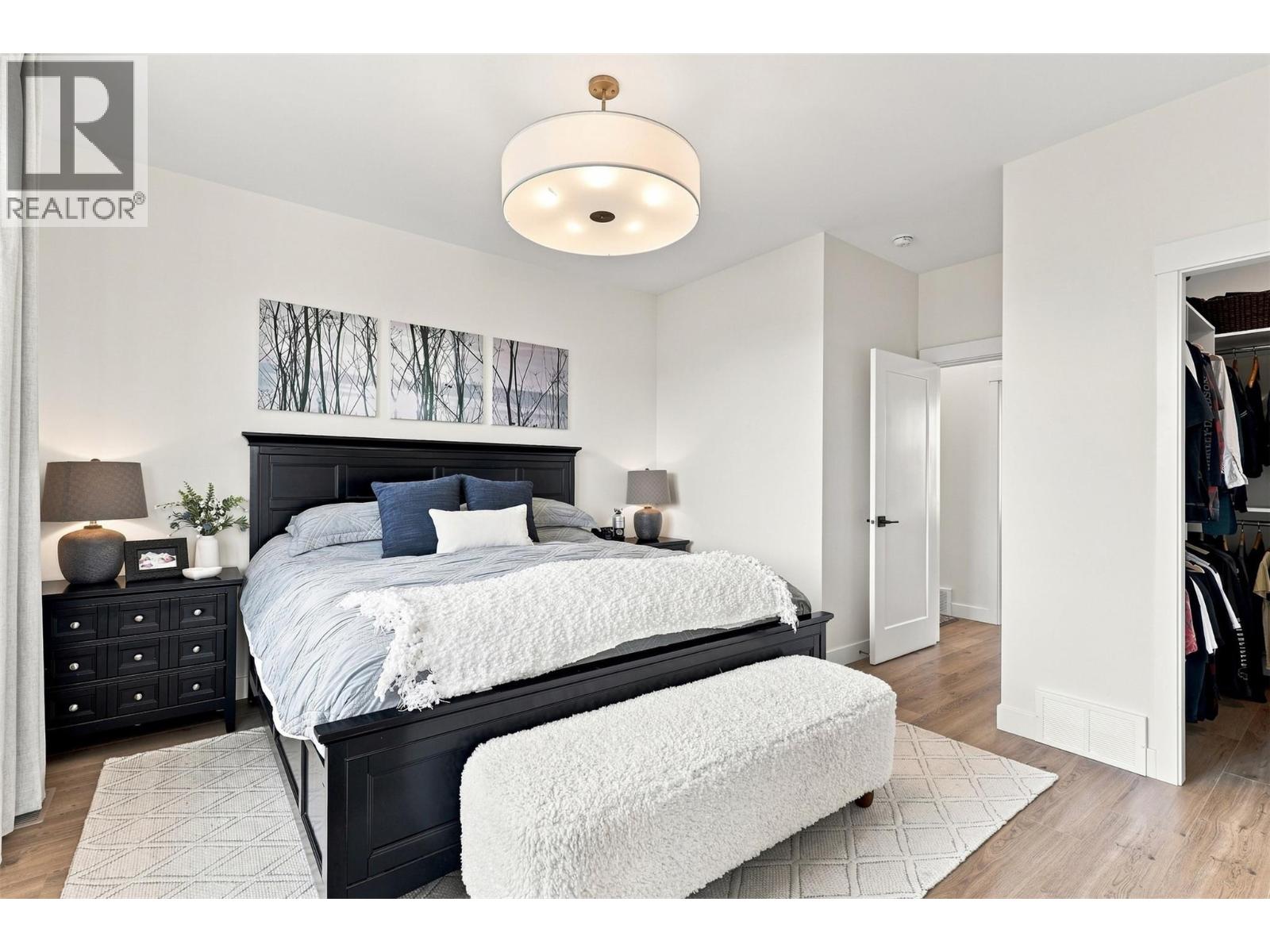 2486 HIGHLANDS Drive - Image 47