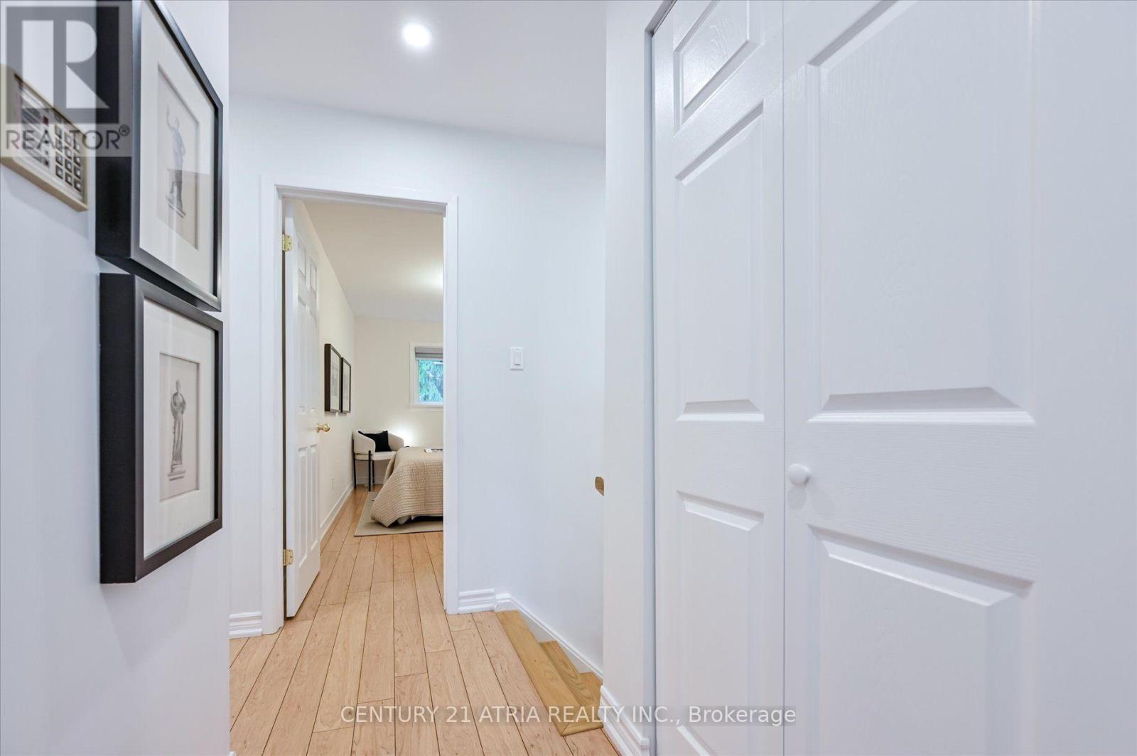 19 ASPENWOOD DRIVE - 17