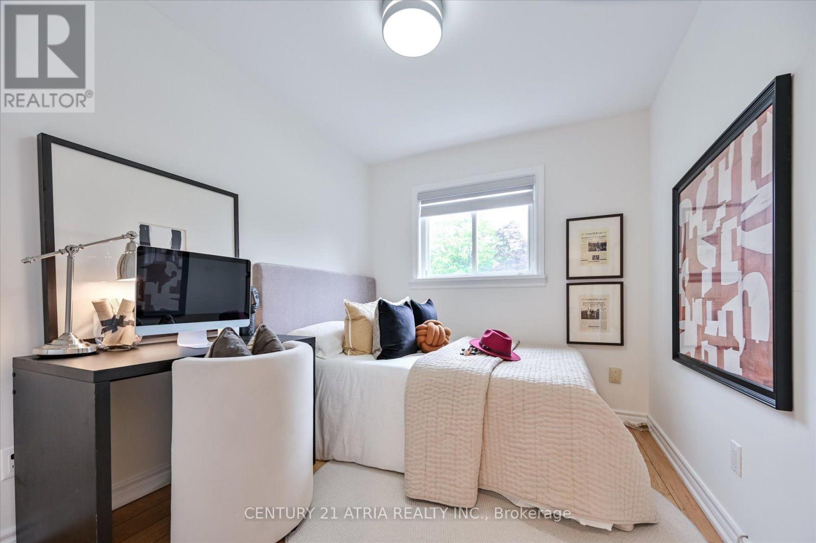 19 ASPENWOOD DRIVE - 22