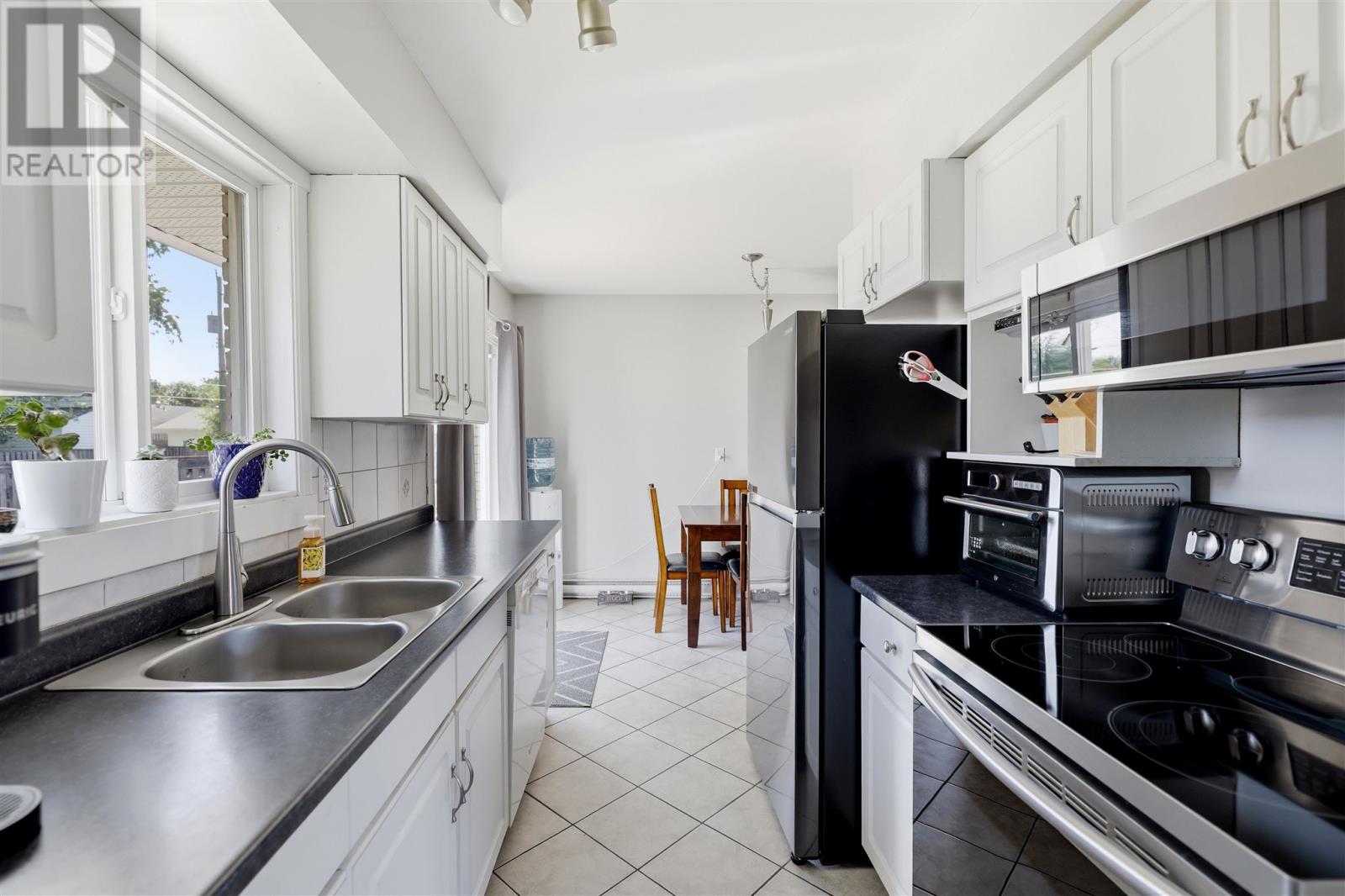 936 North ST - Image 12