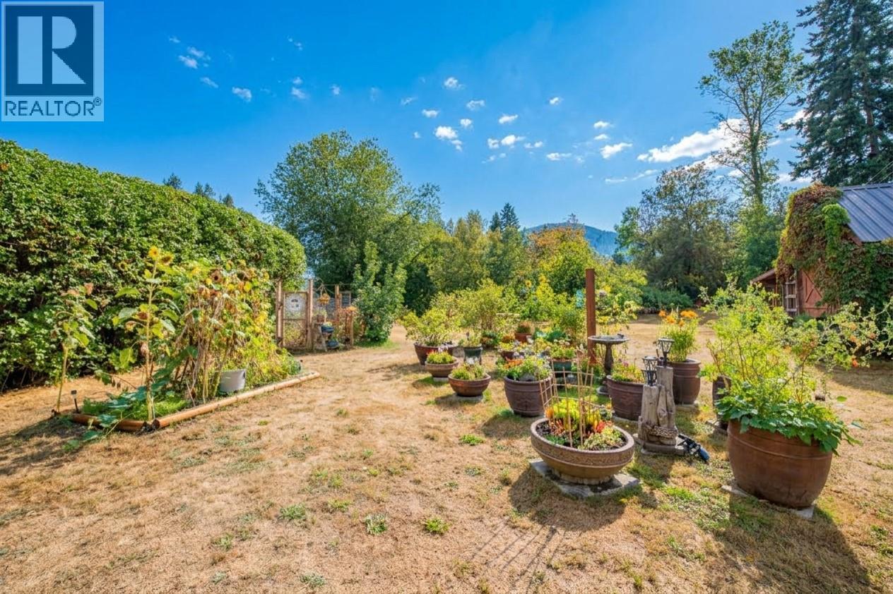 759 Heather Road - 48