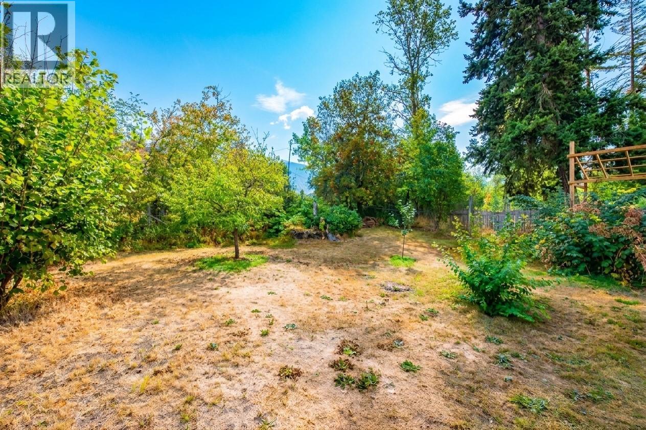 759 Heather Road - 55